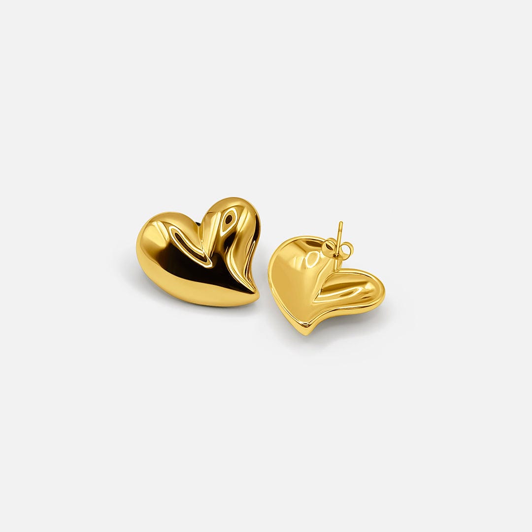 Pendientes clásicos de corazón en oro – imagen 2