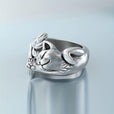 Anillo ajustable de plata con gato dormido – imagen 2