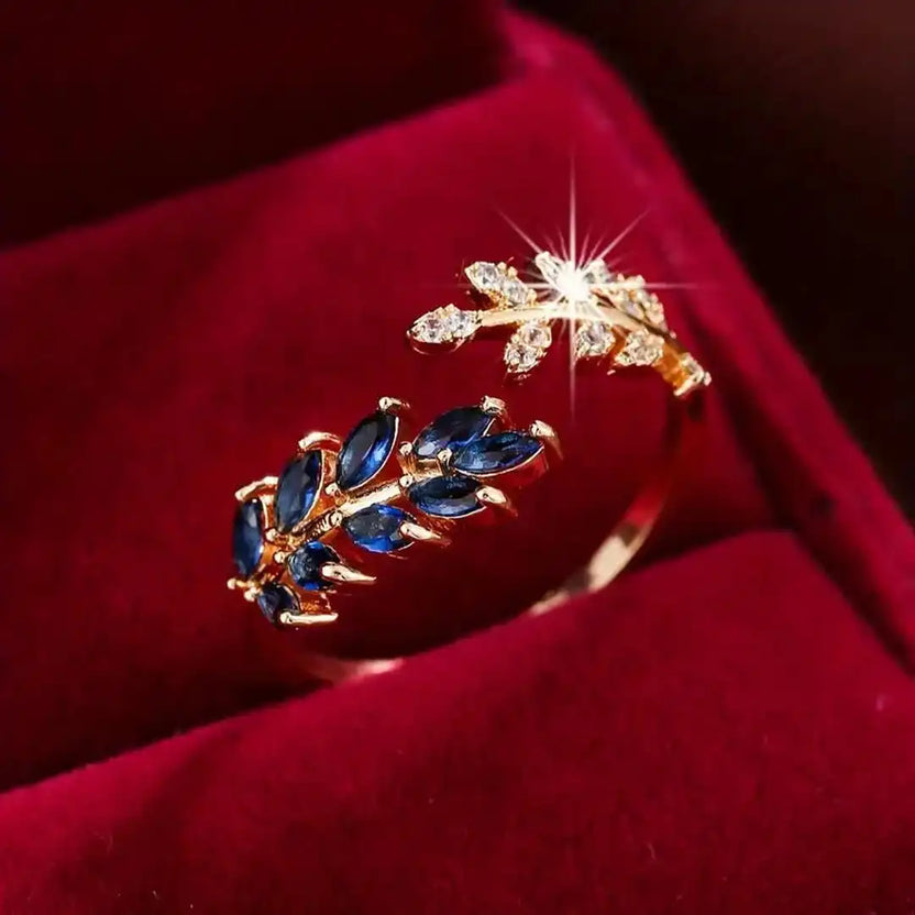 Anillo dorado ajustable Saphielle de Carmen, Lucía & Rocío