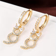 Pendientes de aro con gato colgante de cristal – imagen 2