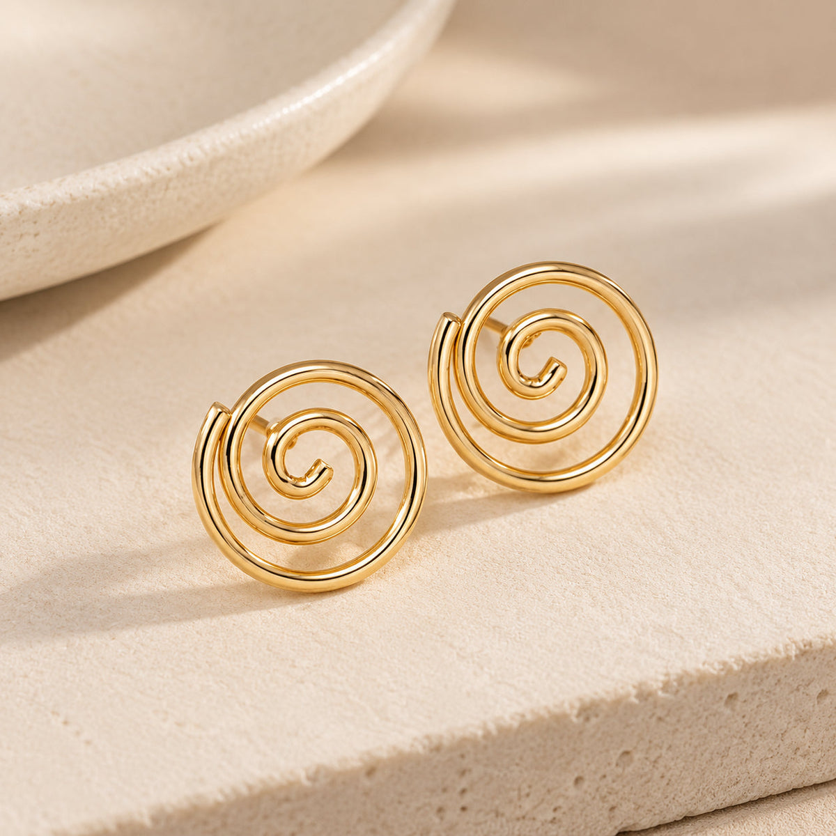 Pendientes radiantes de espiral – imagen 2