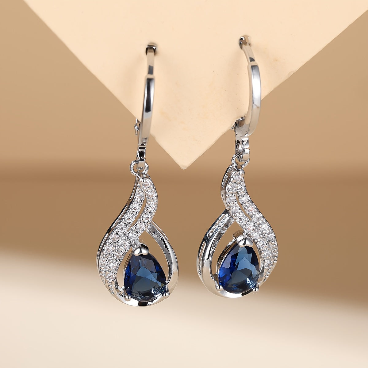 Pendientes exquisitos en forma de gota de circonita – imagen 2