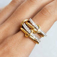 Anillo Calyra elegante de cristales apilados – imagen 3