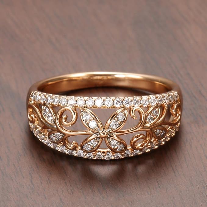 Anillo vintage de perlas con filigrana floral