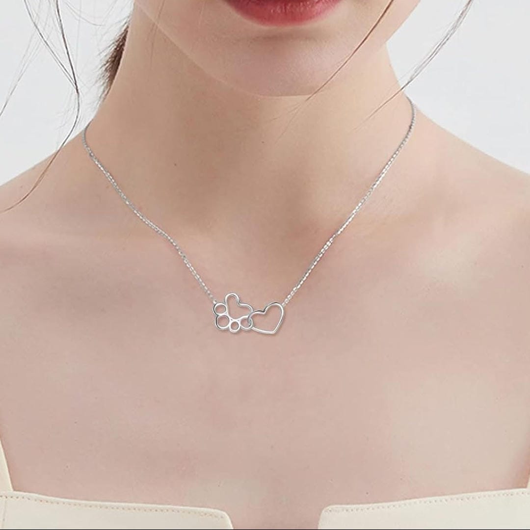 Colgante de plata con huella y corazón – imagen 4
