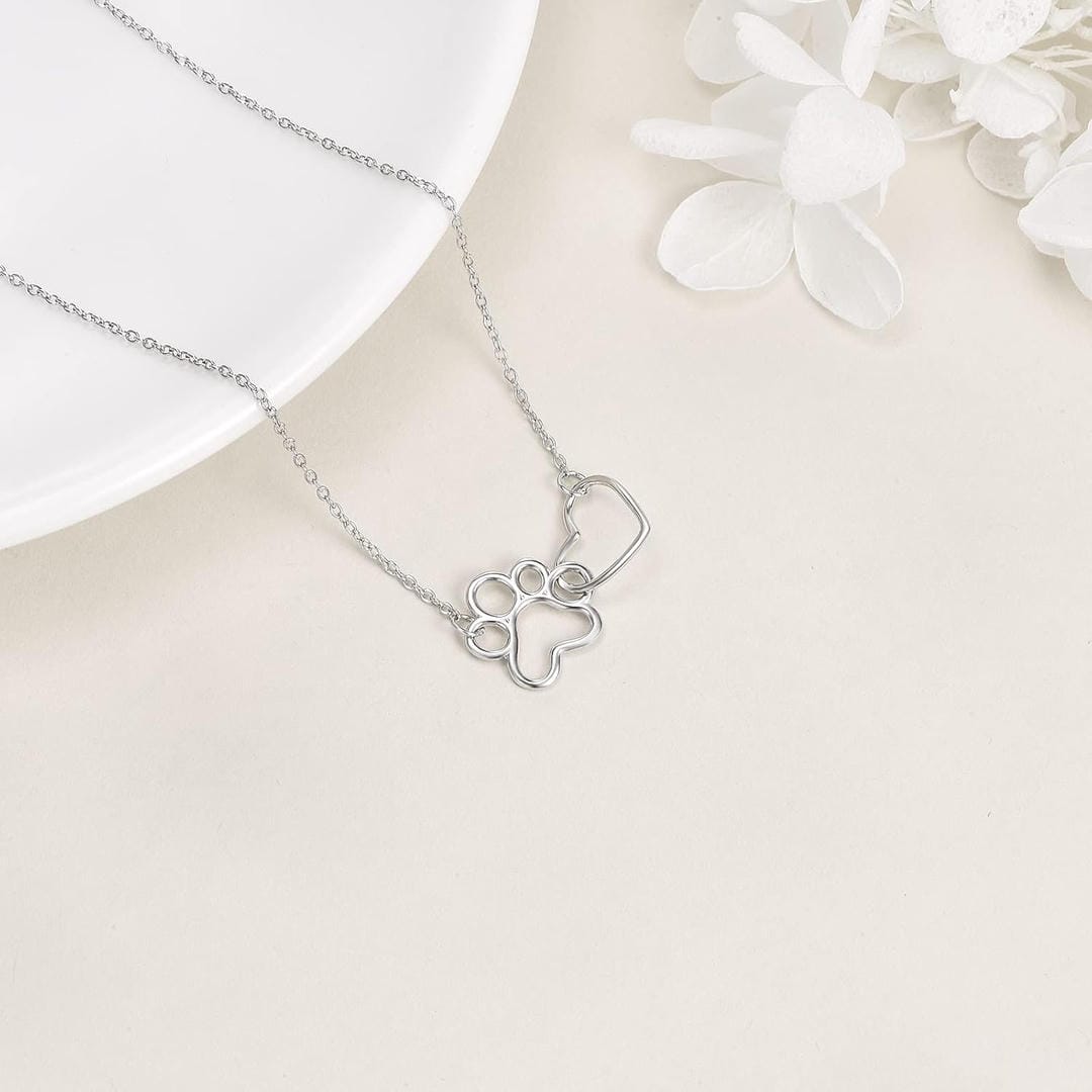 Colgante de plata con huella y corazón – imagen 3