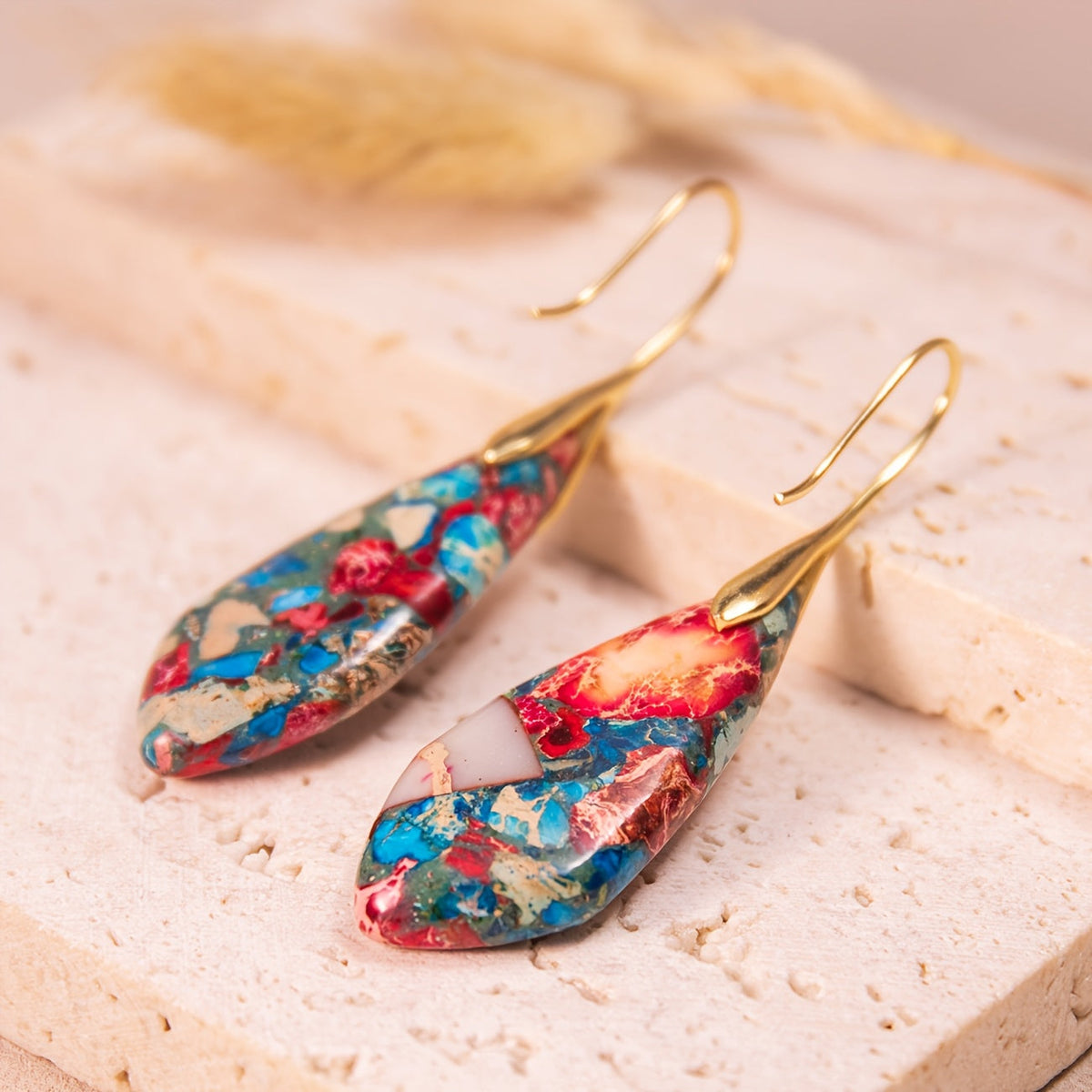 Pendientes largos bohemios vibrantes – imagen 2