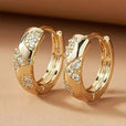 Pendientes bohemios dorados de moda