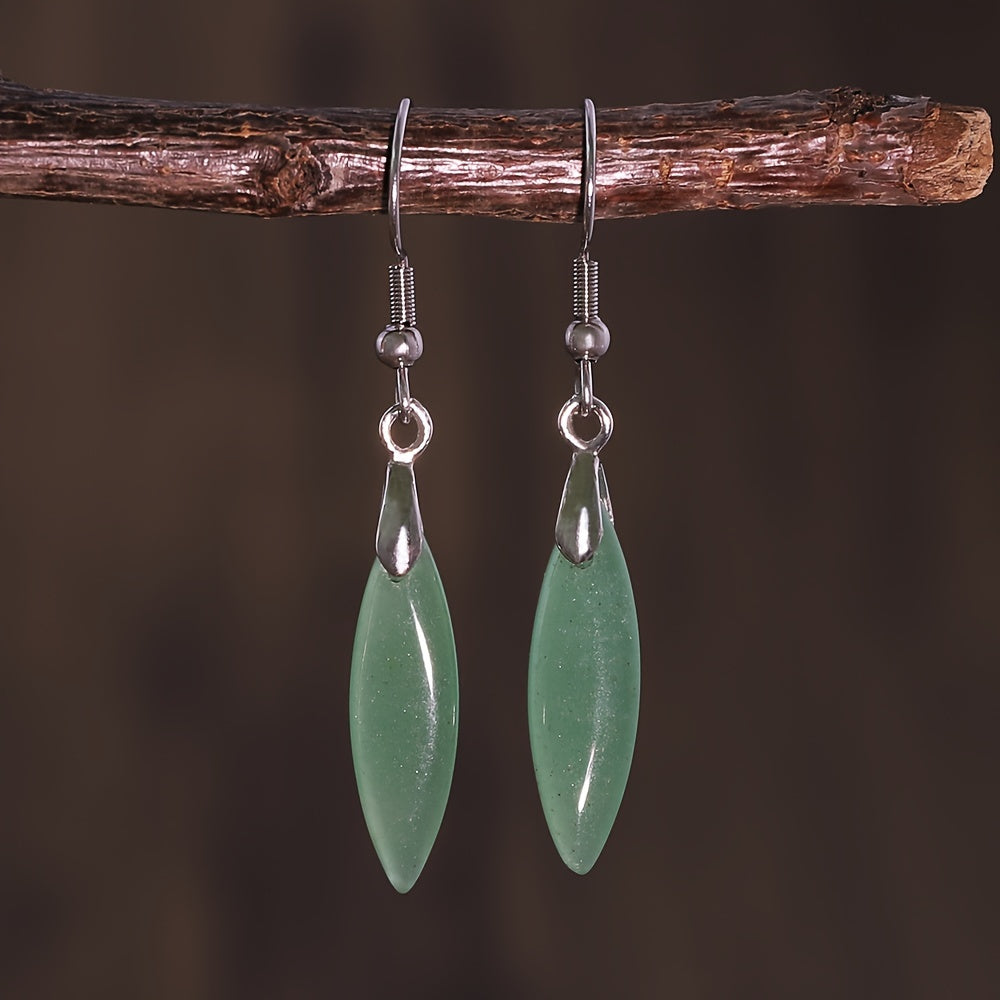Pendientes colgantes elegantes en forma de gota de agua