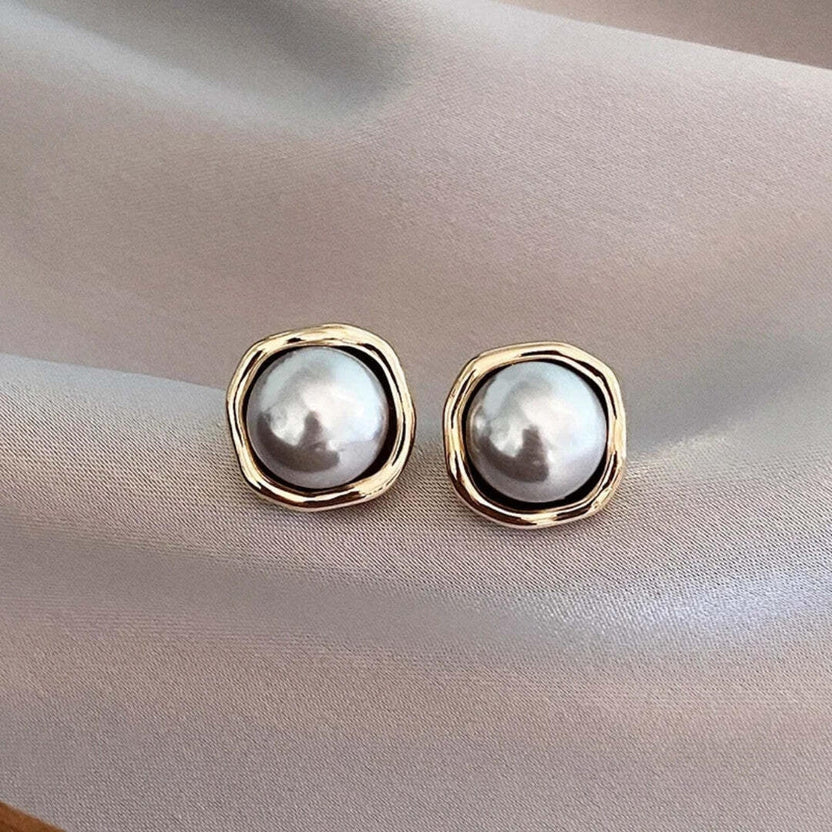 Pendientes elegantes de perla negra