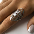 Anillo espiral hueco de lujo