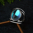 Anillo statement de plata con piedra lunar ovalada