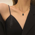 Collar clavicular dorado de ónix – imagen 2