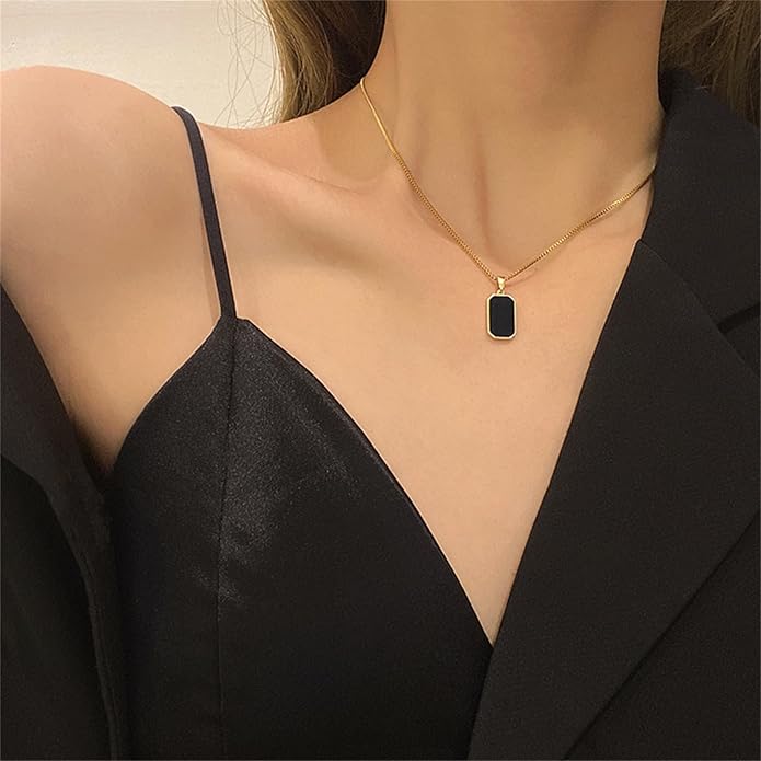 Collar clavicular dorado de ónix – imagen 2