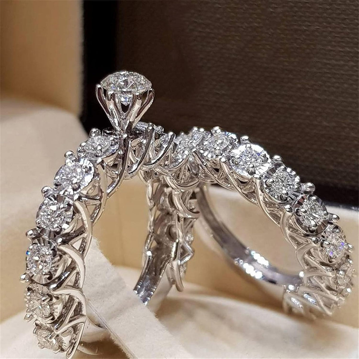 Set de anillos floral con halo de cristales