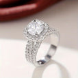 Anillo statement con halo pavé de talla cojín – imagen 2