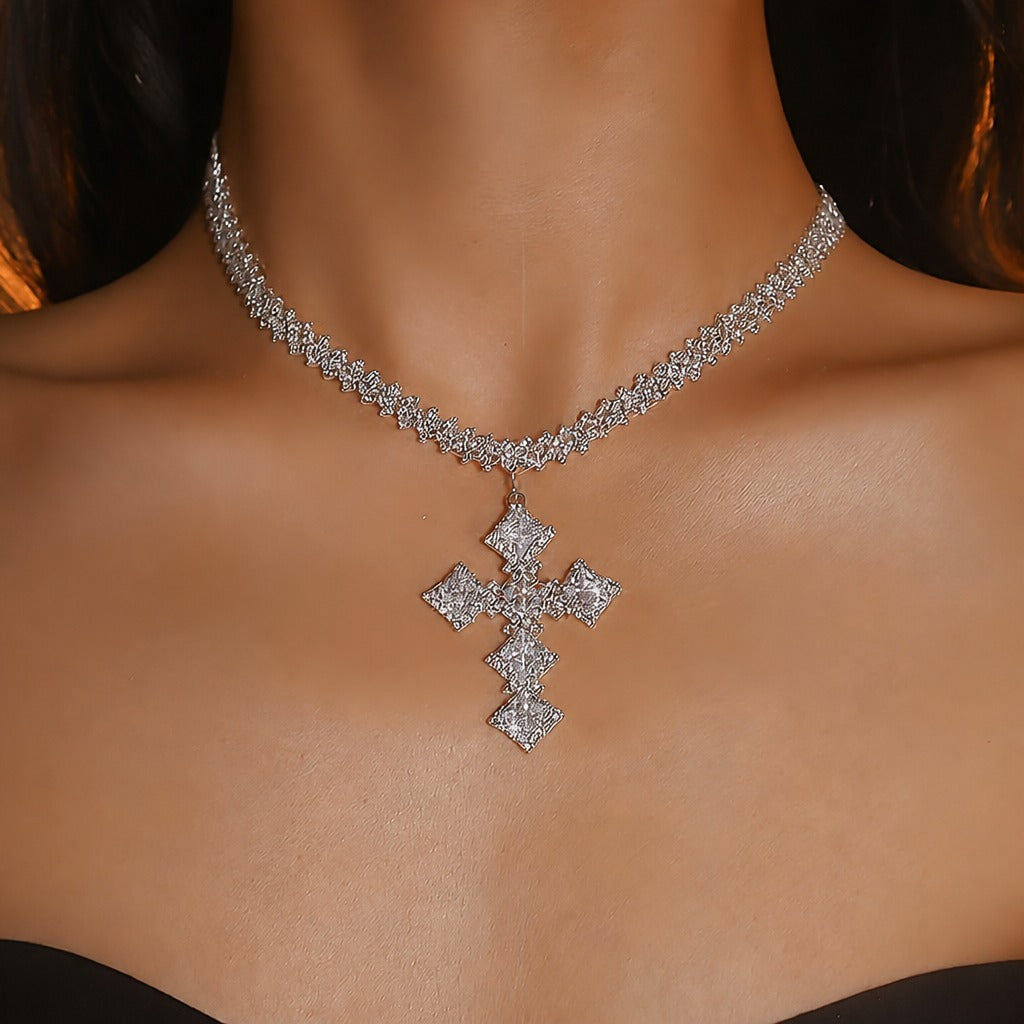 Collar de cruz de circonita de lujo – imagen 2