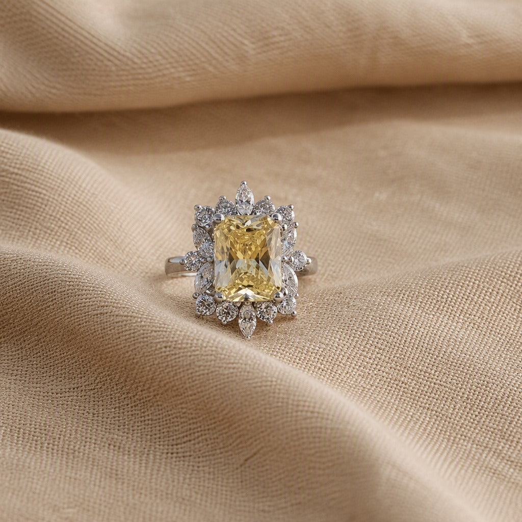 Anillo majestuoso amarillo de rayos de sol