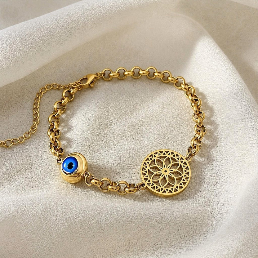 Pulsera de dijes dorada Mystic