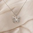 Collar con colgante de mariposa y letra inicial – imagen 49