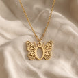 Collar con colgante de mariposa y letra inicial – imagen 30