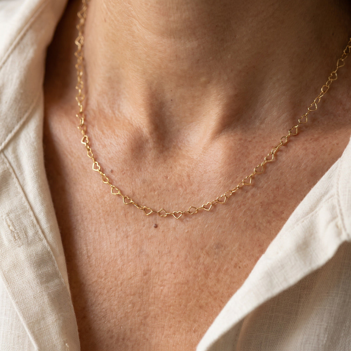 Collar corazón hueco refinado