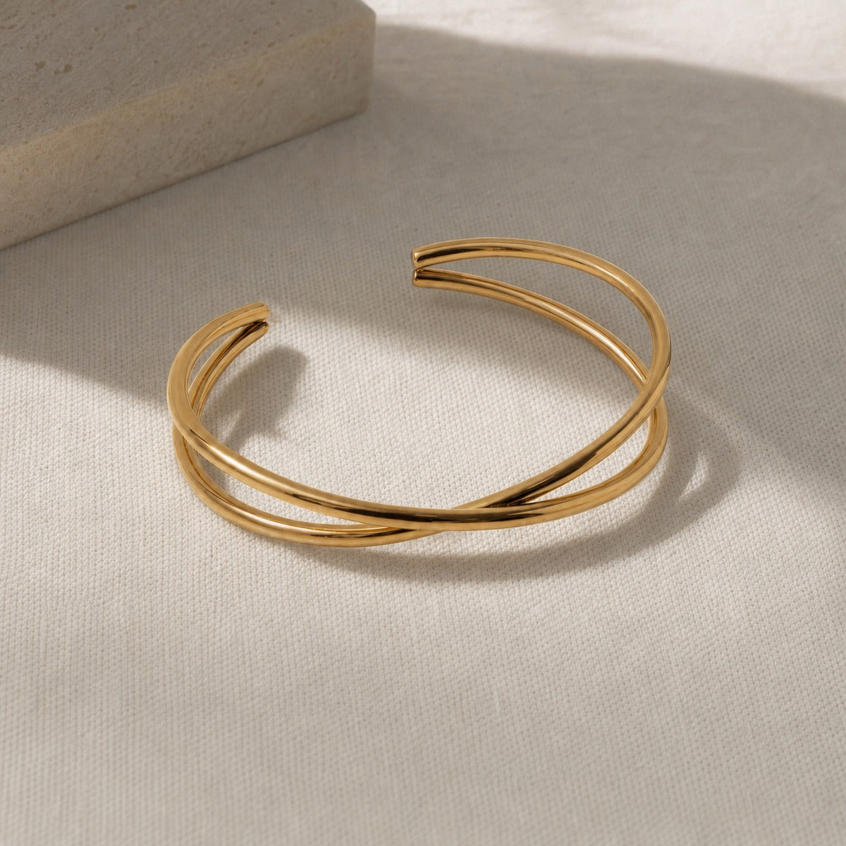 Brazalete abierto pulido
