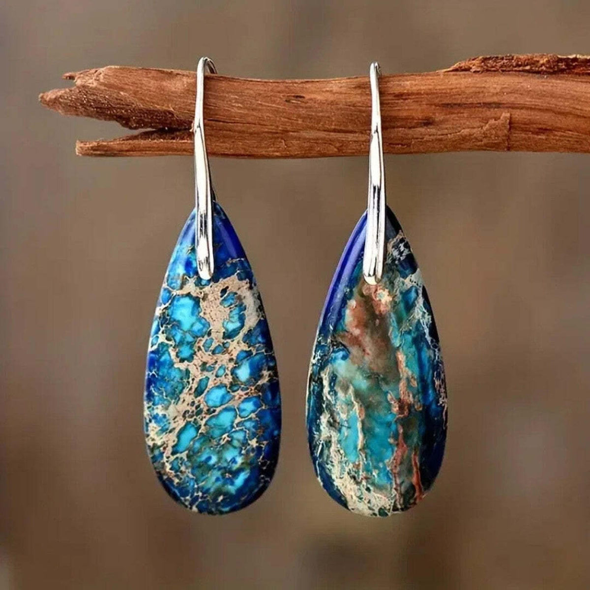 Pendientes de piedra azul océano