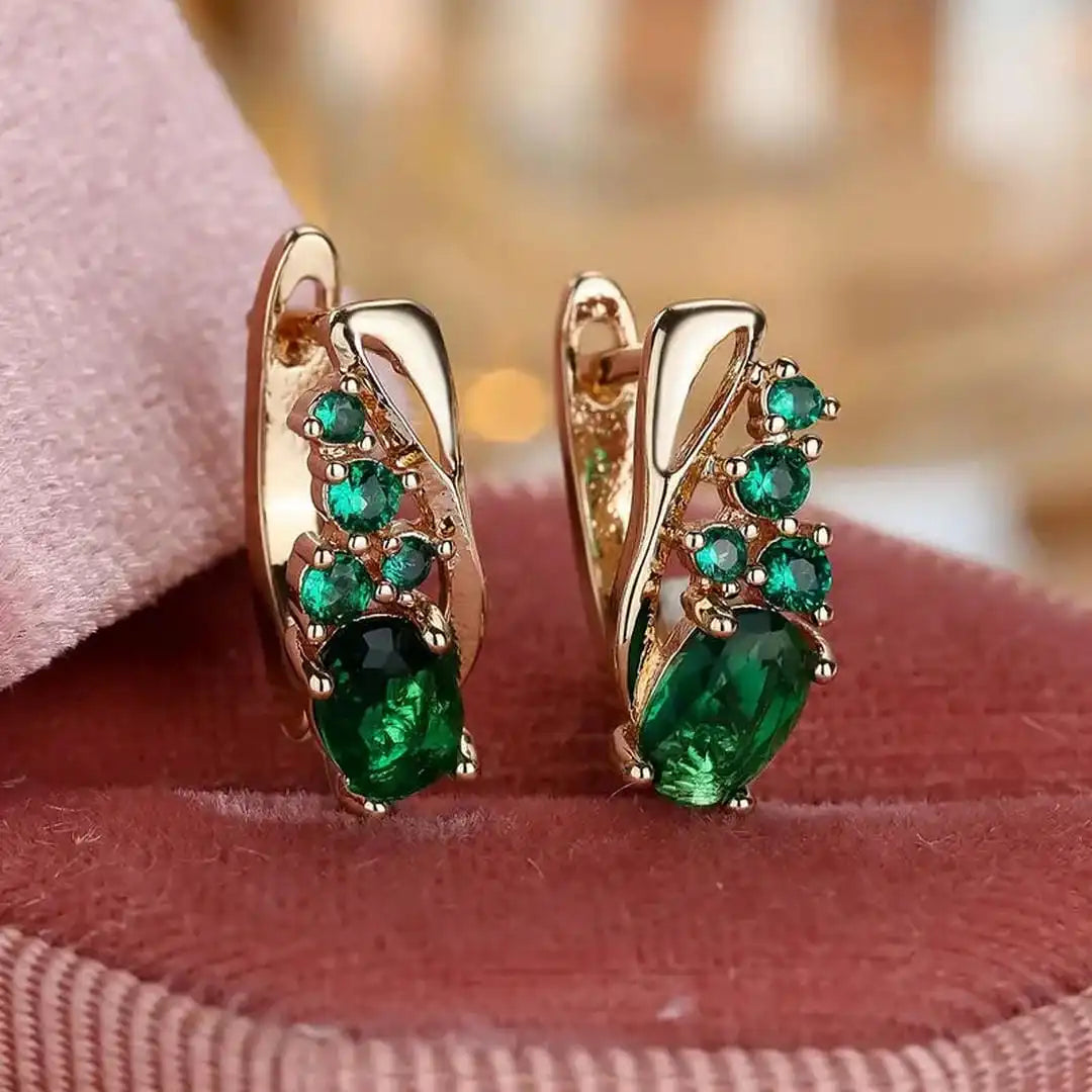 Pendientes largos dorados Esmeralda — Carmen, Lucía & Rocío