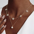 Collar de perlas con flores en capas – imagen 2