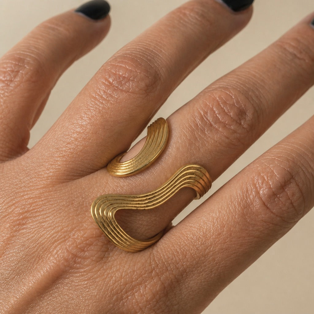 Anillo de banda ondulada Heritage