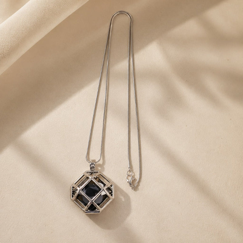 Collar sofisticado con colgante de cristal – imagen 3
