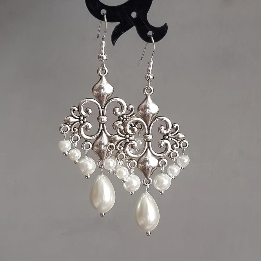 Pendientes colgantes de candelabro con perlas y filigrana