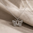 Collar con colgante de mariposa y letra inicial – imagen 45