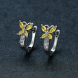 Pendientes de aro con mariposa radiante – imagen 2