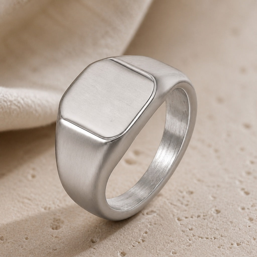 Anillo sello cuadrado soberano de oro blanco – imagen 2