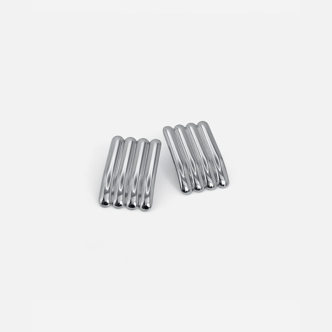 Pendientes artísticos largos de plata acanalados – imagen 2