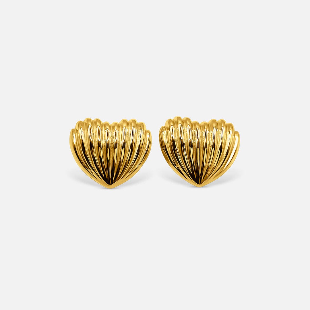 Pendientes de corazón de concha dorada