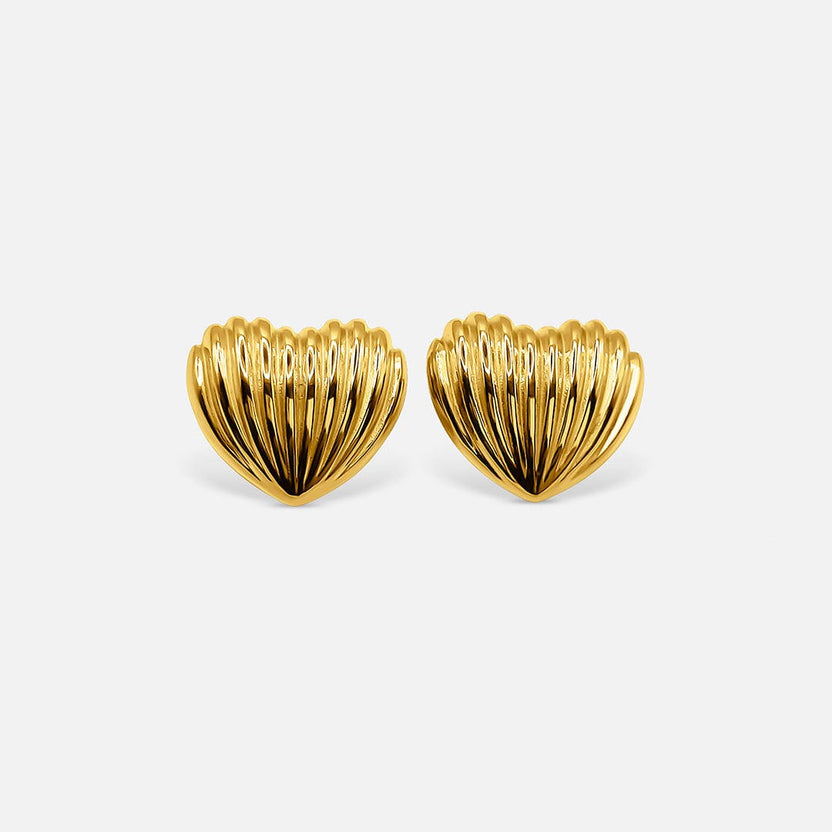 Pendientes de corazón de concha dorada