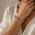 Pulsera de amatista con dije dorado