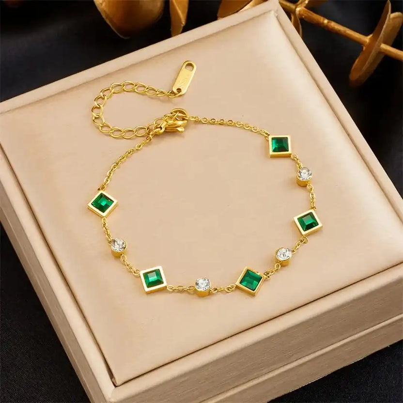 Pulsera elegante de esmeralda con eslabones cuadrados