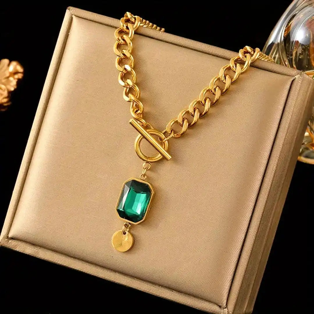 Collar de cadena gruesa con colgante de esmeralda dorado – imagen 2