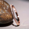 Anillo minimalista de circonita Elyse – imagen 3