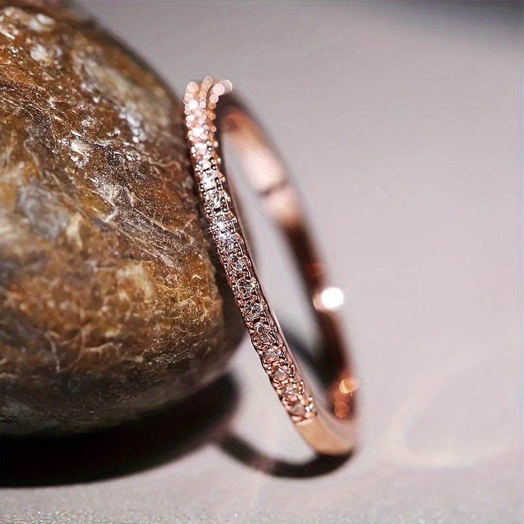 Anillo minimalista de circonita Elyse – imagen 3