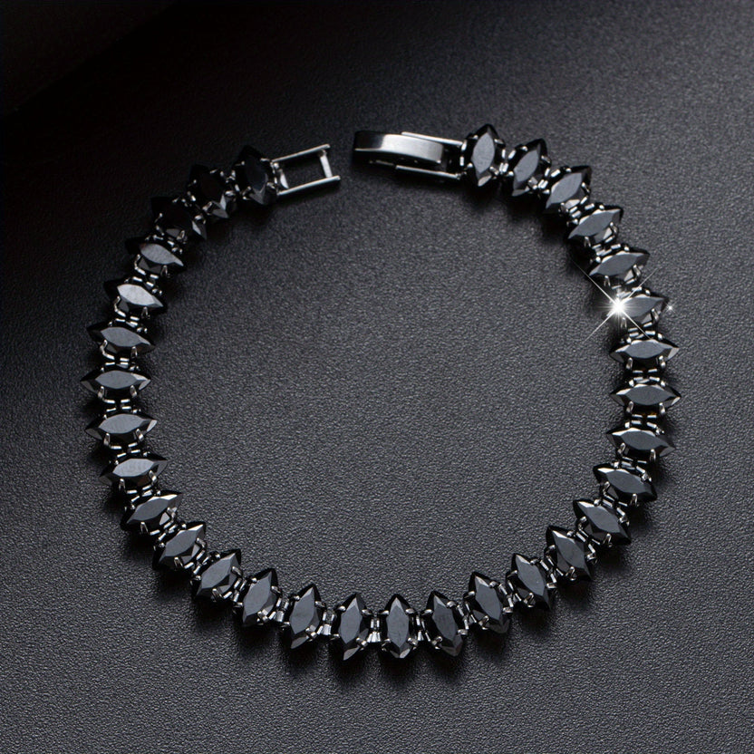 Pulsera gótica de ónice con declaración
