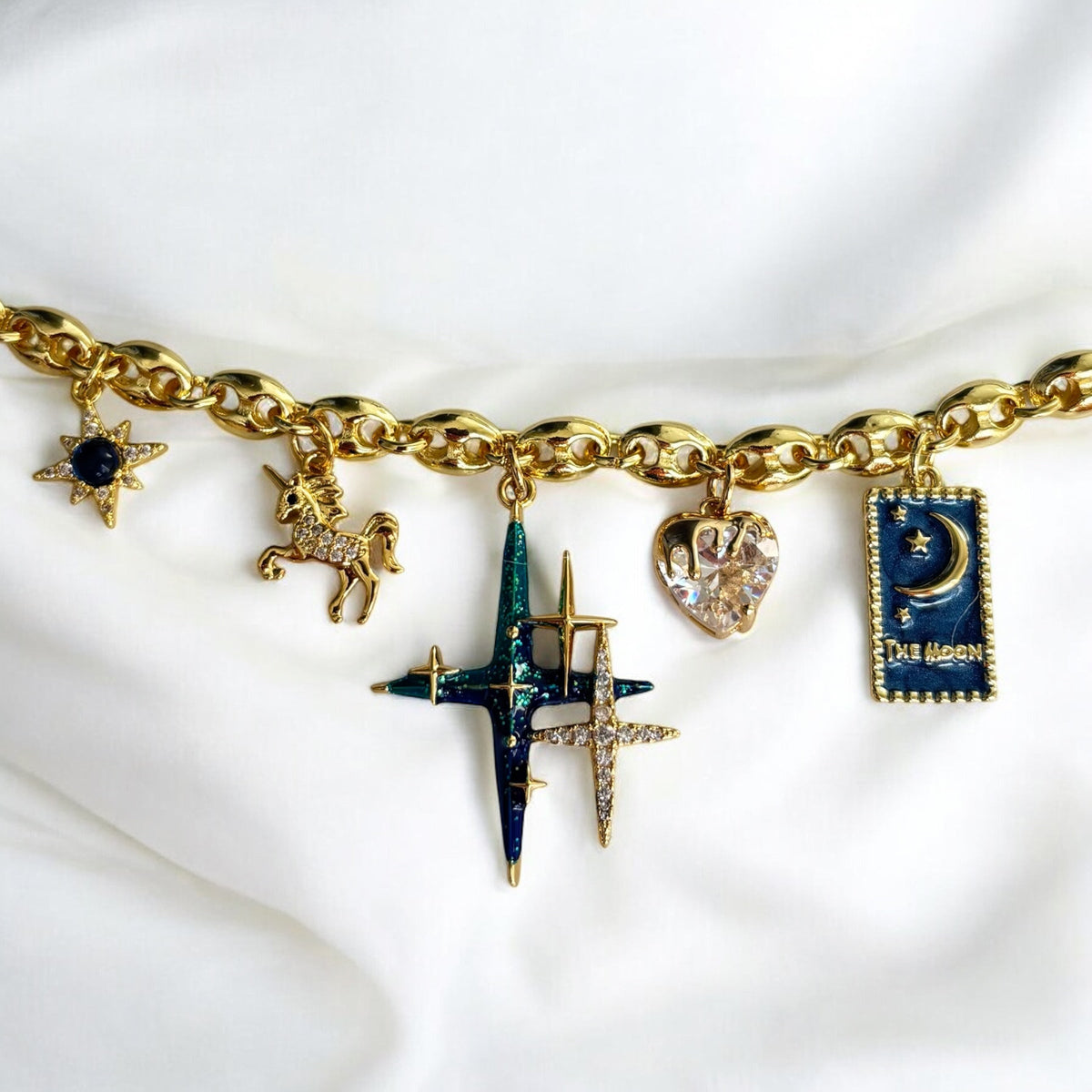 Collar Estelar (hecho a mano y edición limitada) — Carmen, Lucía & Rocío