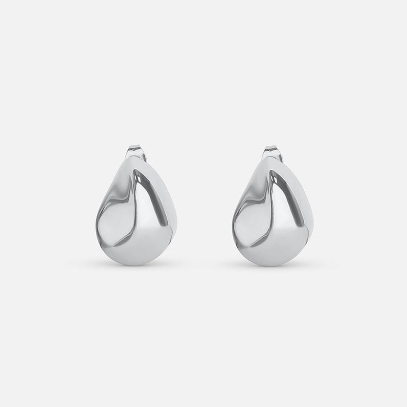 Pendientes modernos de plata en forma de gota