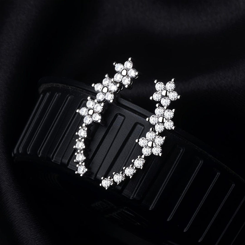 Pendientes llamativos de flor con brillo