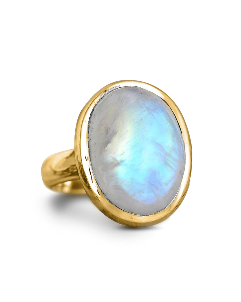Anillo bohemio de piedra lunar dorado