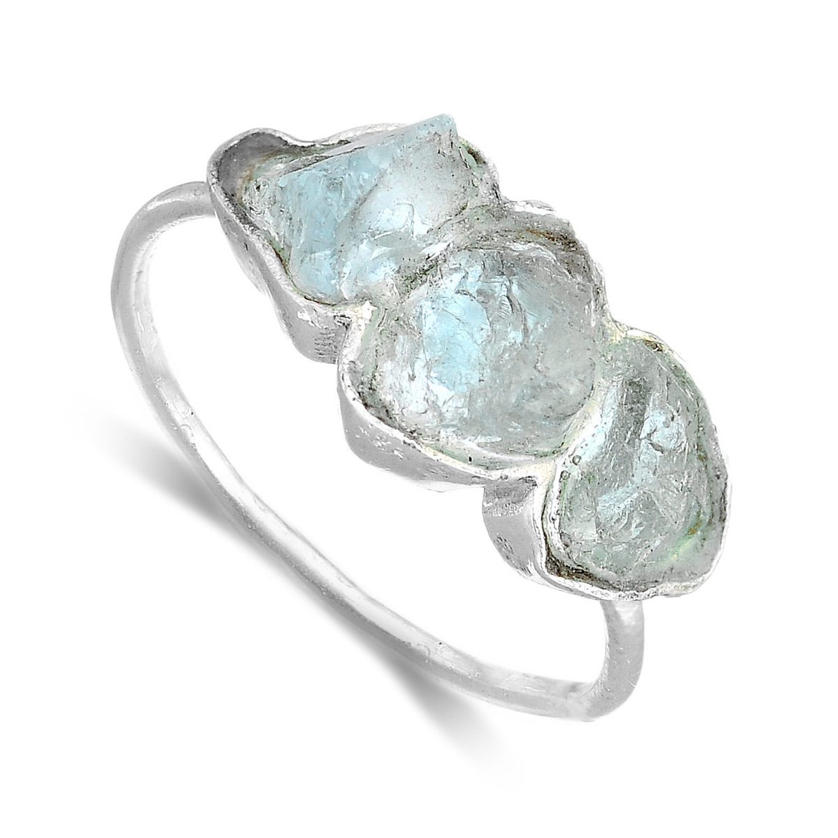 Anillo de tres piedras de aguamarina en bruto